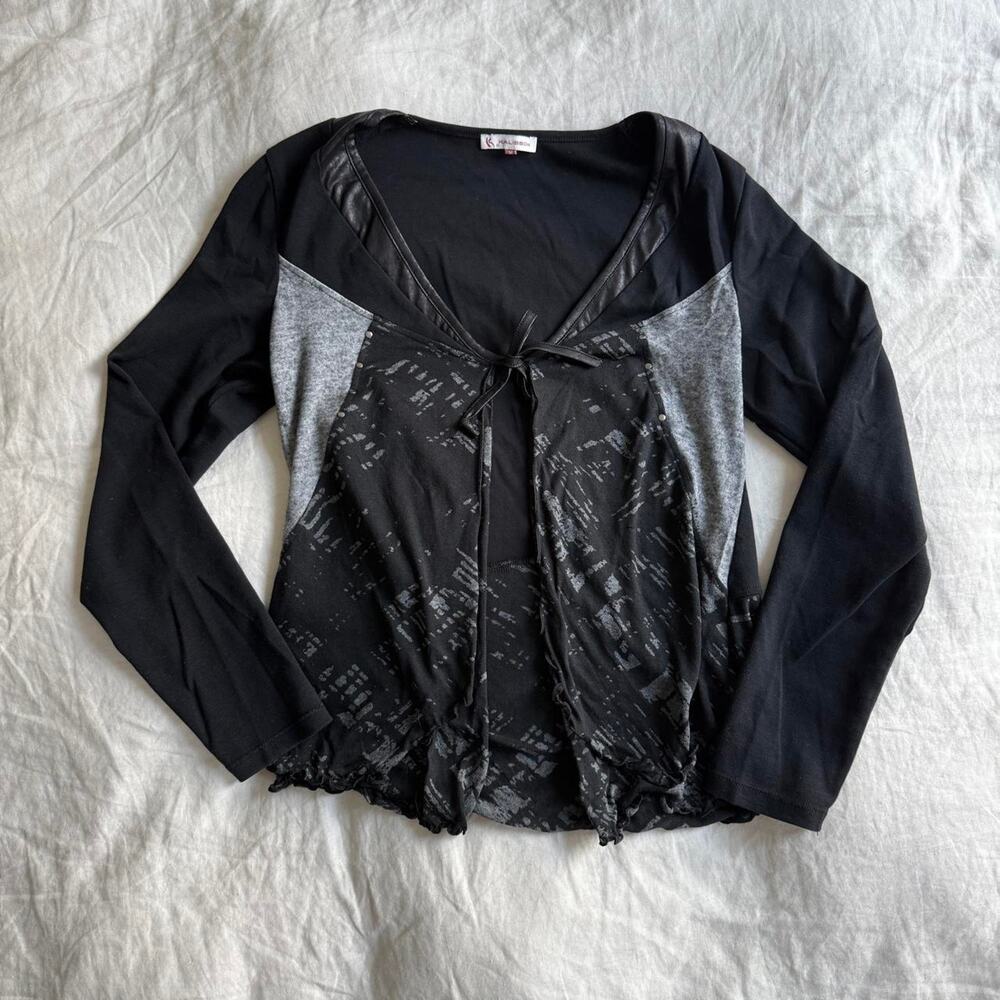 Vintage subversive grey and black tie front open top